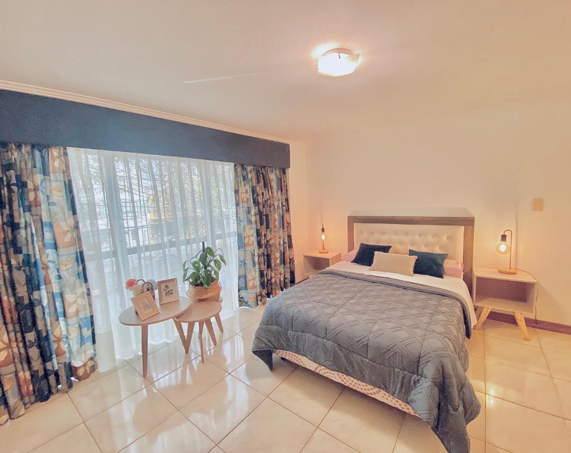 Mendoza Suites 3 -Parking Disponible- Kültér fotó